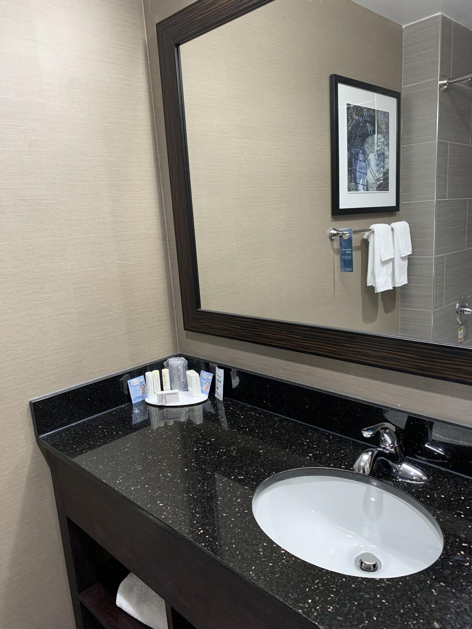 Fairfield Inn & Suites By Marriott New York Staten Island Екстериор снимка